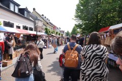 Vrijmarkt-05-05-2024-Foto-Ron-Schouwenaar-39
