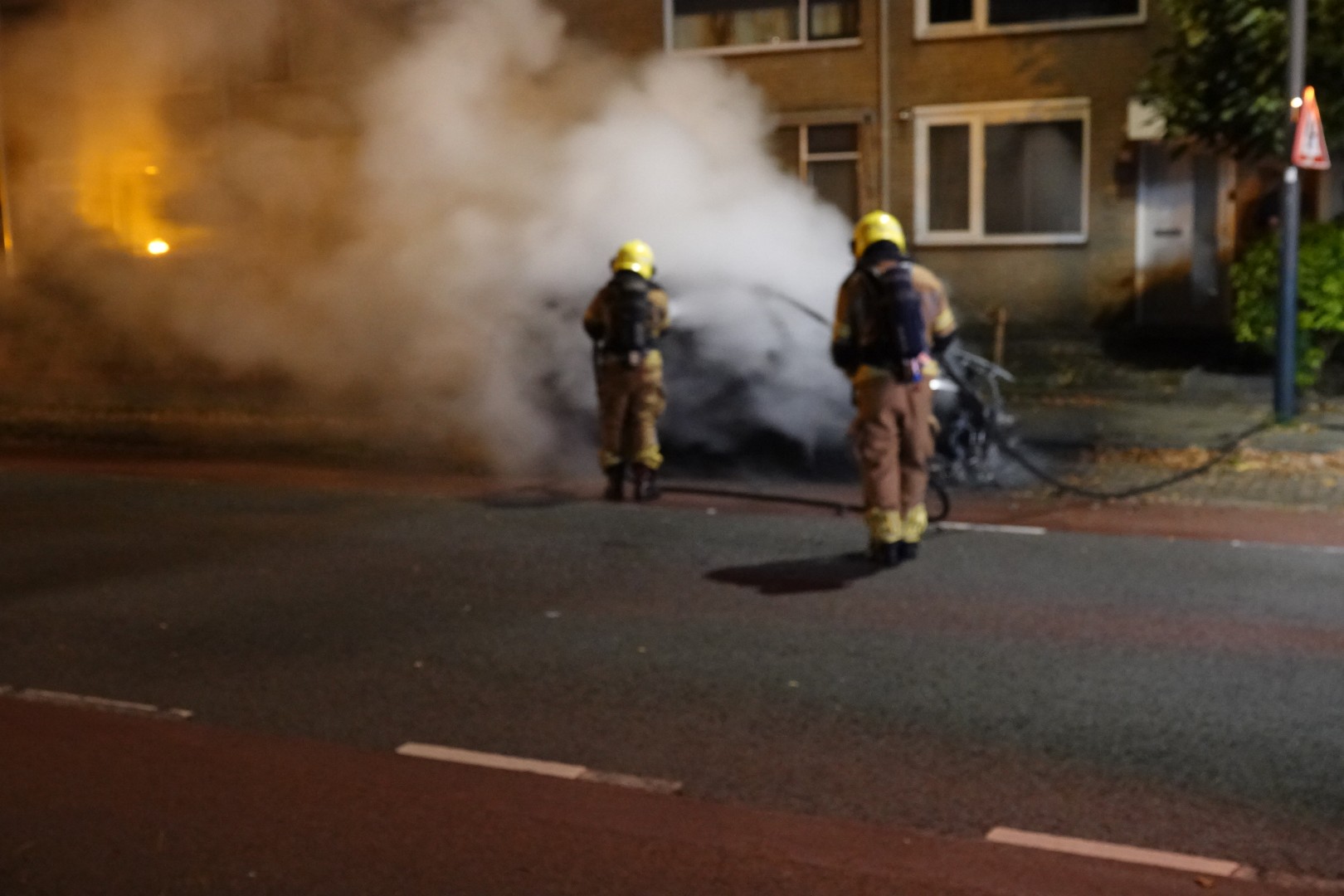 •	Autobrand Princenhage, Ambachtenlaan, Brandweer