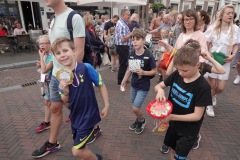 Avondvierdaagse-aankomst-03-06-2022-Foto-Ron-Schouwenaar-126