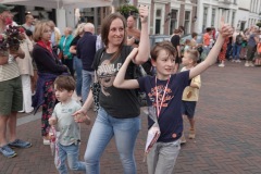 Avondvierdaagse-aankomst-03-06-2022-Foto-Ron-Schouwenaar-137