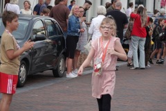 Avondvierdaagse-aankomst-03-06-2022-Foto-Ron-Schouwenaar-17