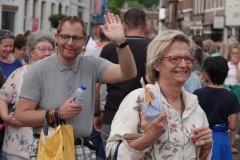 Avondvierdaagse-aankomst-03-06-2022-Foto-Ron-Schouwenaar-50