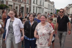 Avondvierdaagse-aankomst-03-06-2022-Foto-Ron-Schouwenaar-51