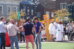 Eierwerpen-18-04-2022-Foto-Ron-Schouwenaar-23
