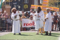 Eierwerpen-18-04-2022-Foto-Ron-Schouwenaar-65
