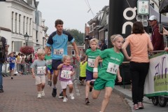 Familieloop-De-10-van-t-Aogje-17-09-2023-Foto-Corne-Wijnigs-101