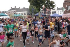 Familieloop-De-10-van-t-Aogje-17-09-2023-Foto-Corne-Wijnigs-27