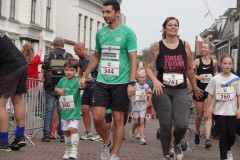 Familieloop-De-10-van-t-Aogje-17-09-2023-Foto-Corne-Wijnigs-78