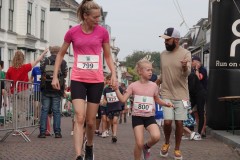 Familieloop-De-10-van-t-Aogje-17-09-2023-Foto-Corne-Wijnigs-86