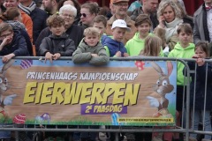 Eierwerpen-Kinderen-01-04-2024-Foto-Ron-Schouwenaar-11