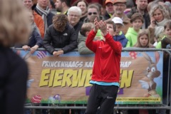 Eierwerpen-Kinderen-01-04-2024-Foto-Ron-Schouwenaar-12