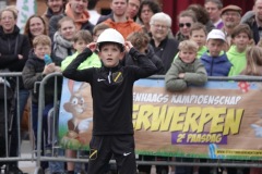 Eierwerpen-Kinderen-01-04-2024-Foto-Ron-Schouwenaar-16
