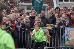 Eierwerpen-Kinderen-01-04-2024-Foto-Ron-Schouwenaar-17