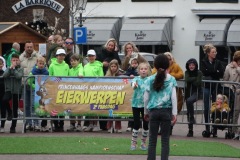 Eierwerpen-Kinderen-01-04-2024-Foto-Ron-Schouwenaar-28