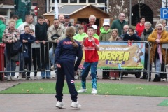 Eierwerpen-Kinderen-01-04-2024-Foto-Ron-Schouwenaar-45