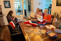 Vlaggetjes-lantaarnpalen-27-10-2024-Foto-Wibout-van-Dort-7