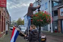 Vlaggetjes-lantaarnpalen-27-10-2024-Foto-Wibout-van-Dort-9