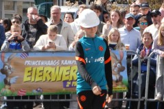 Eierwerpen-jeugd-06-04-2026-Foto-Ron-Schouwenaar-147-Groot
