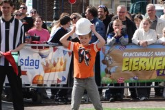 Eierwerpen-jeugd-06-04-2026-Foto-Ron-Schouwenaar-151-Groot