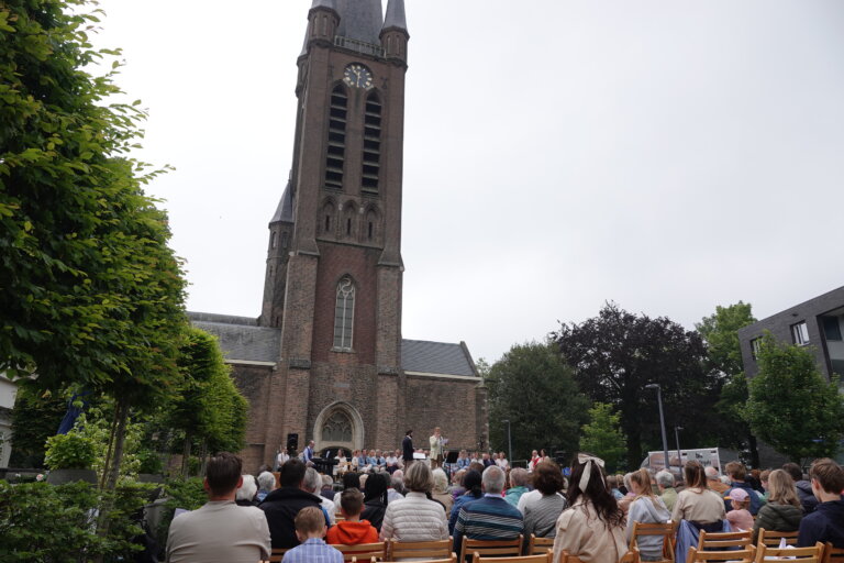 Protestantse Gemeente Breda, Openlucht viering, Pinksteren, Johanneskerk, Dutch Christian Choir Roosendaal