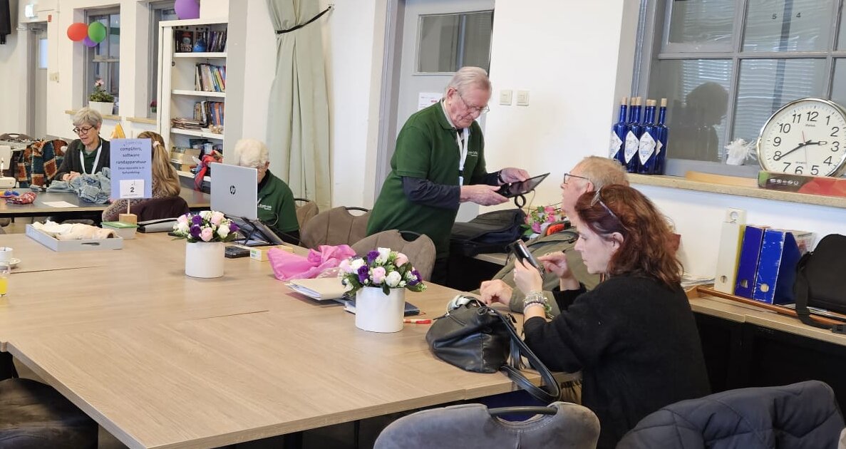 Repair Café Princenhage, Repair Café, De Dobbelsteen