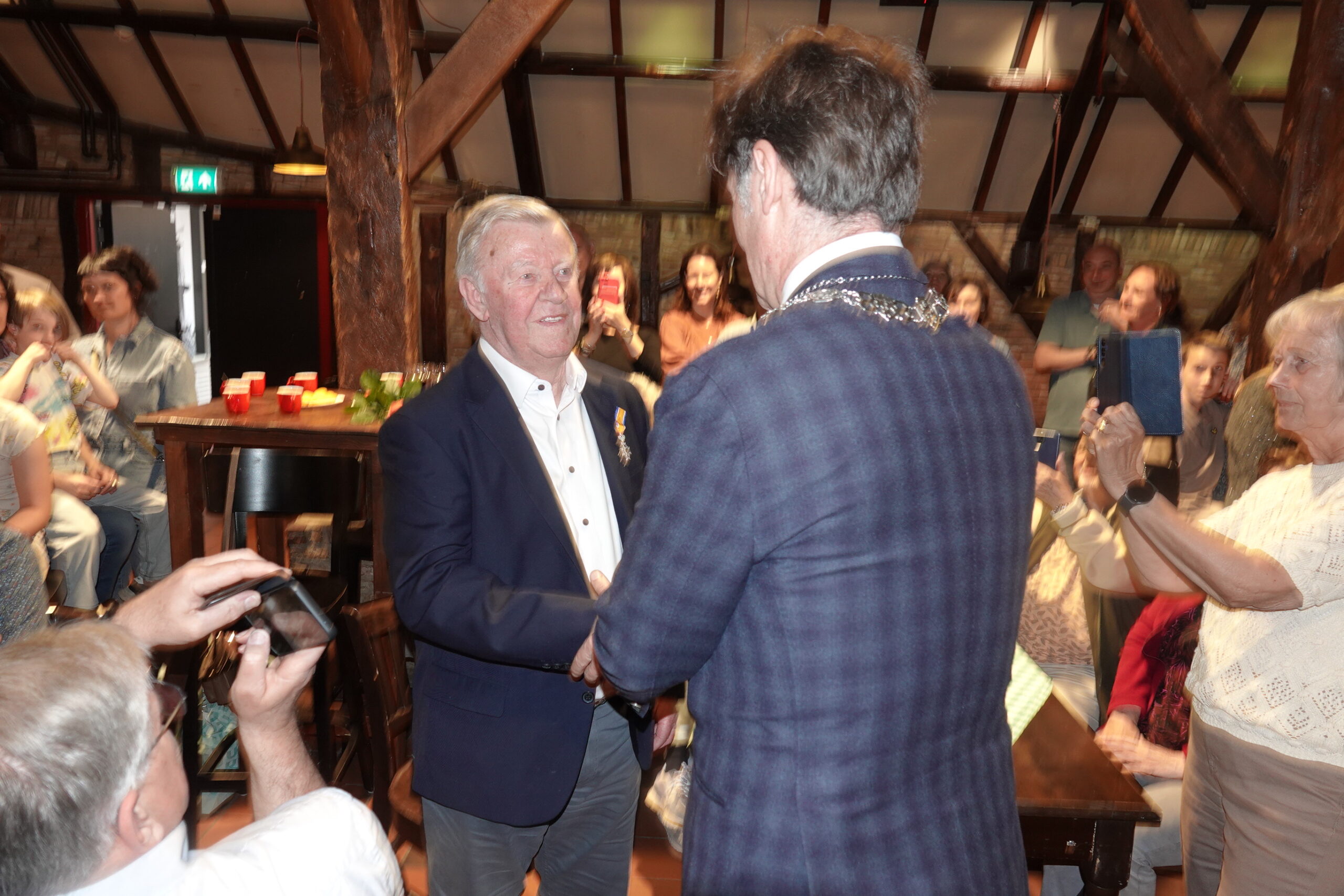 Koninklijke onderscheiding, Lintje, Princenhage, Ad van den Enden, SCC De Koe, Rolstoelcarnaval Breda, Penningmeester, Digna Nierpatiëntenvereniging