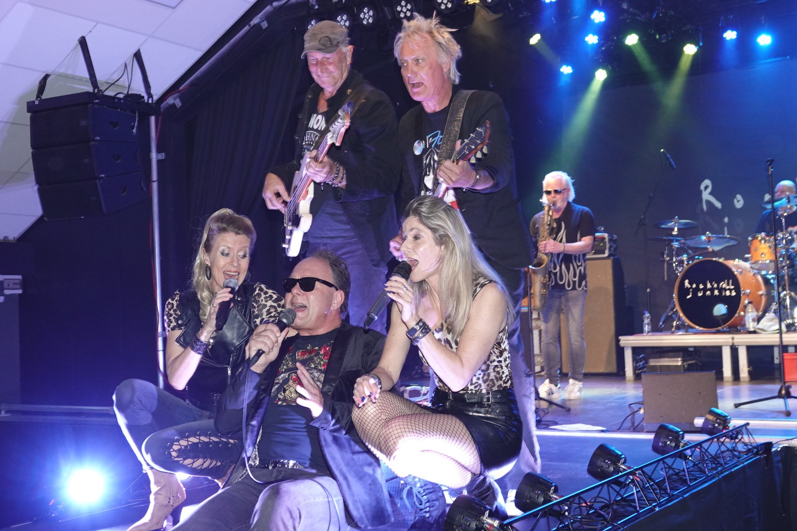 Eerste Greatest Hits of the World in SCC De Koe BuroBerbers, SCC De Koe, Princenhage activiteiten, Greatest Hits of the World, Golden Earring tribute, Herman Brood tribute